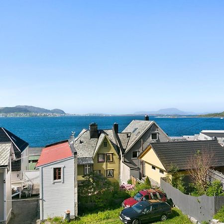 Sentrum Leilighet Ålesund Zewnętrze zdjęcie